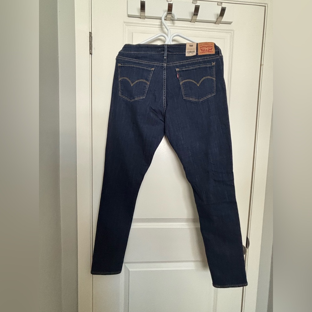 Levi's Women's Dark Blue 711 Skinny